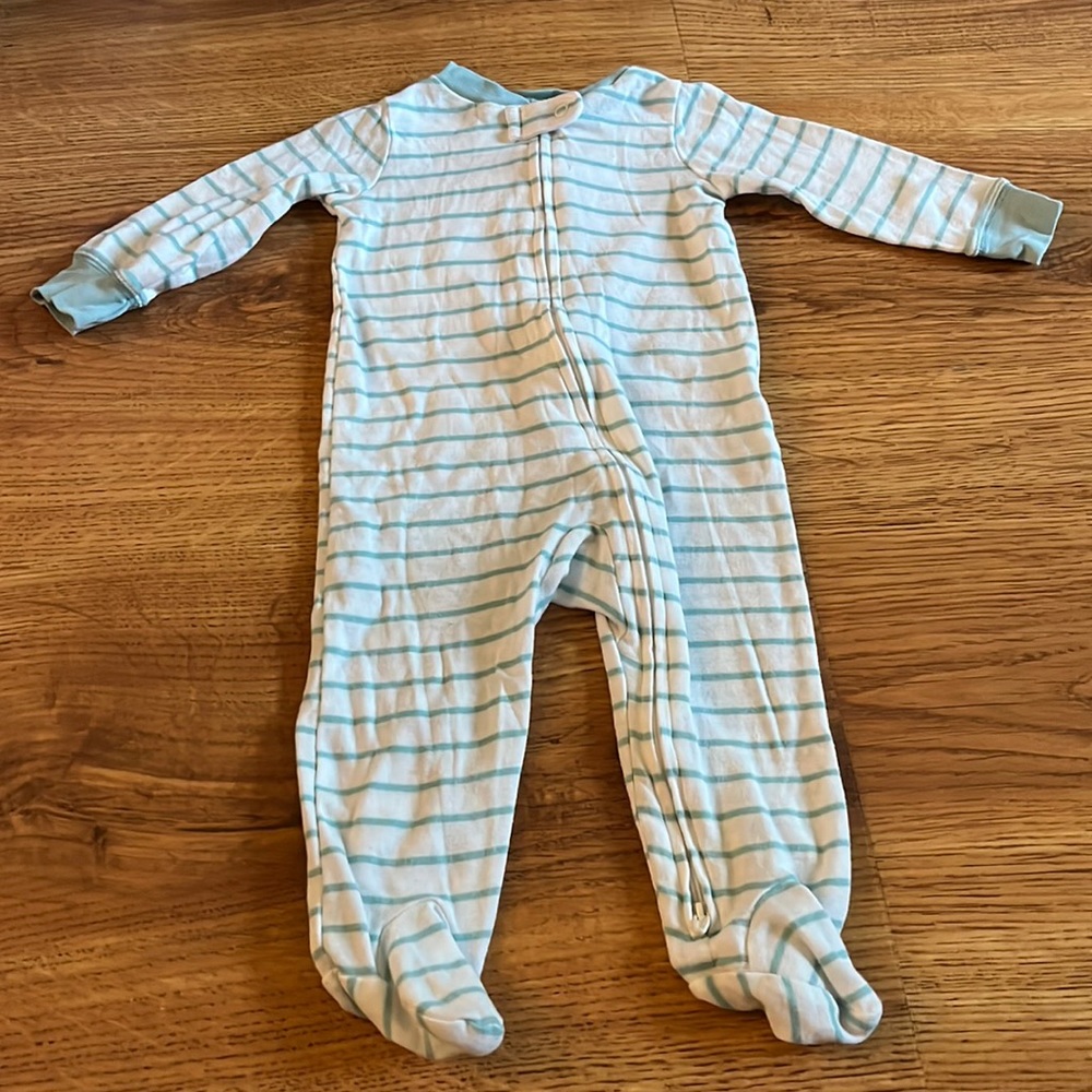 5/$10 Carter’s Blue Stripe Sleep and Play 9m
